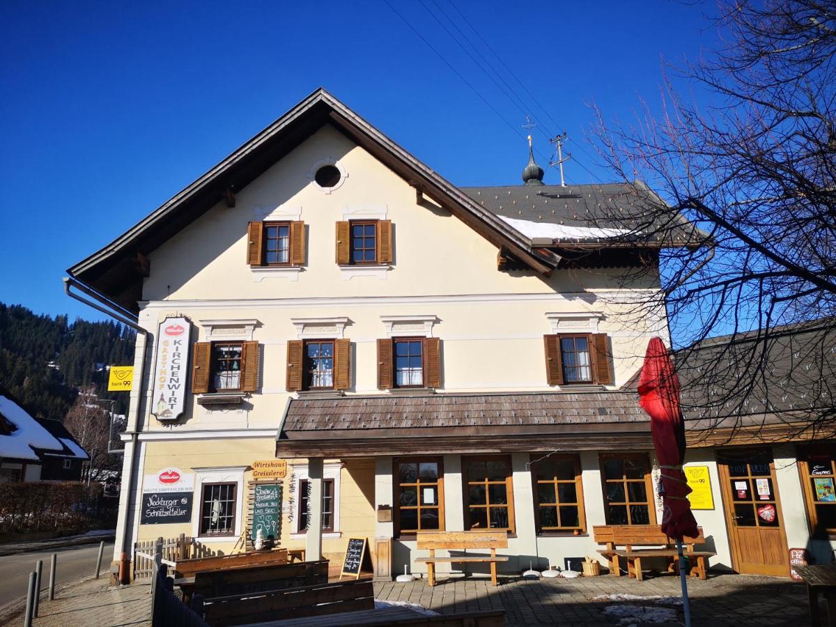 Gasthof Kirchenwirt Gnesau Eksteriør bilde
